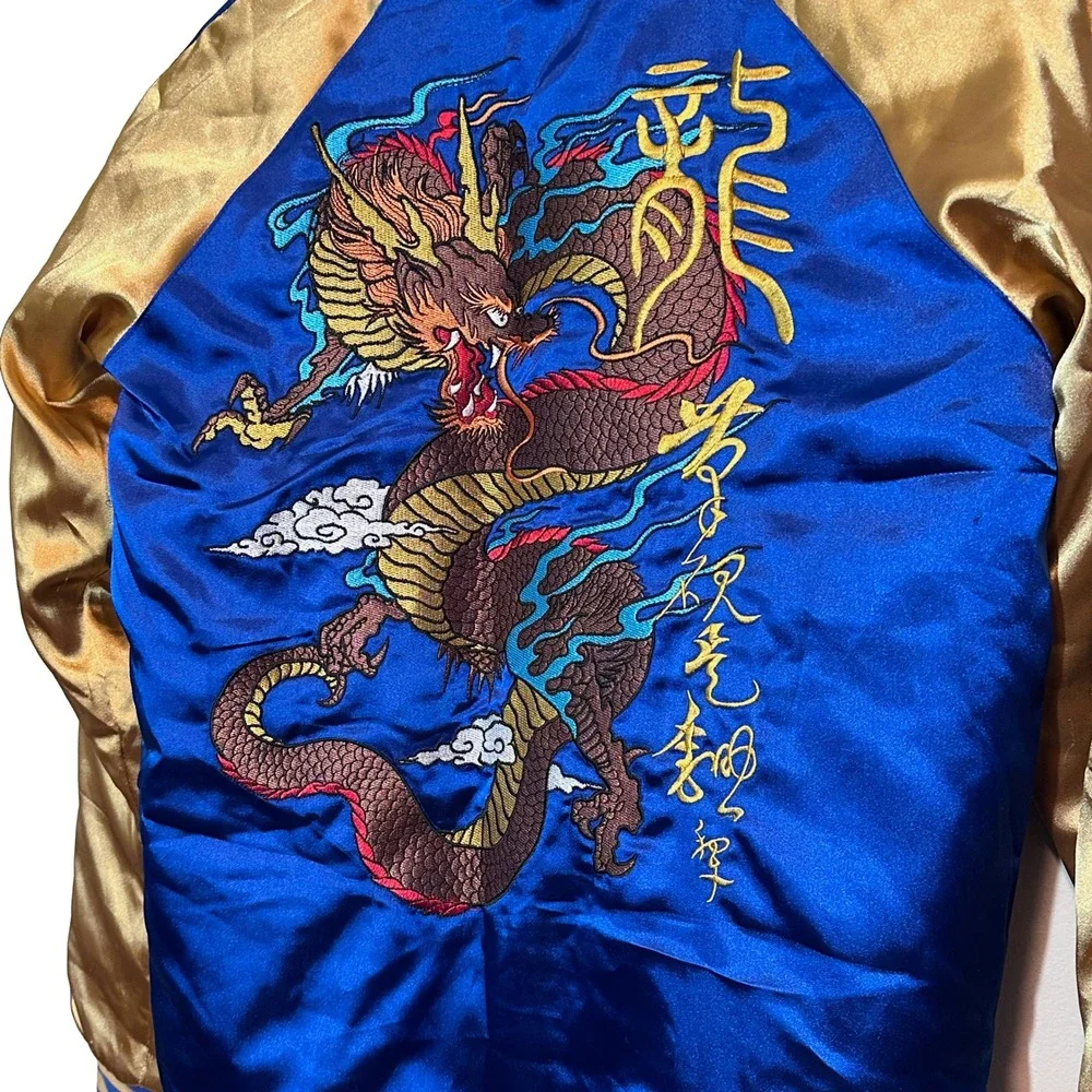 Copper Rivet Blue Gold Dragon Embroidered Souvenir Bomber Jacket Mens Medium